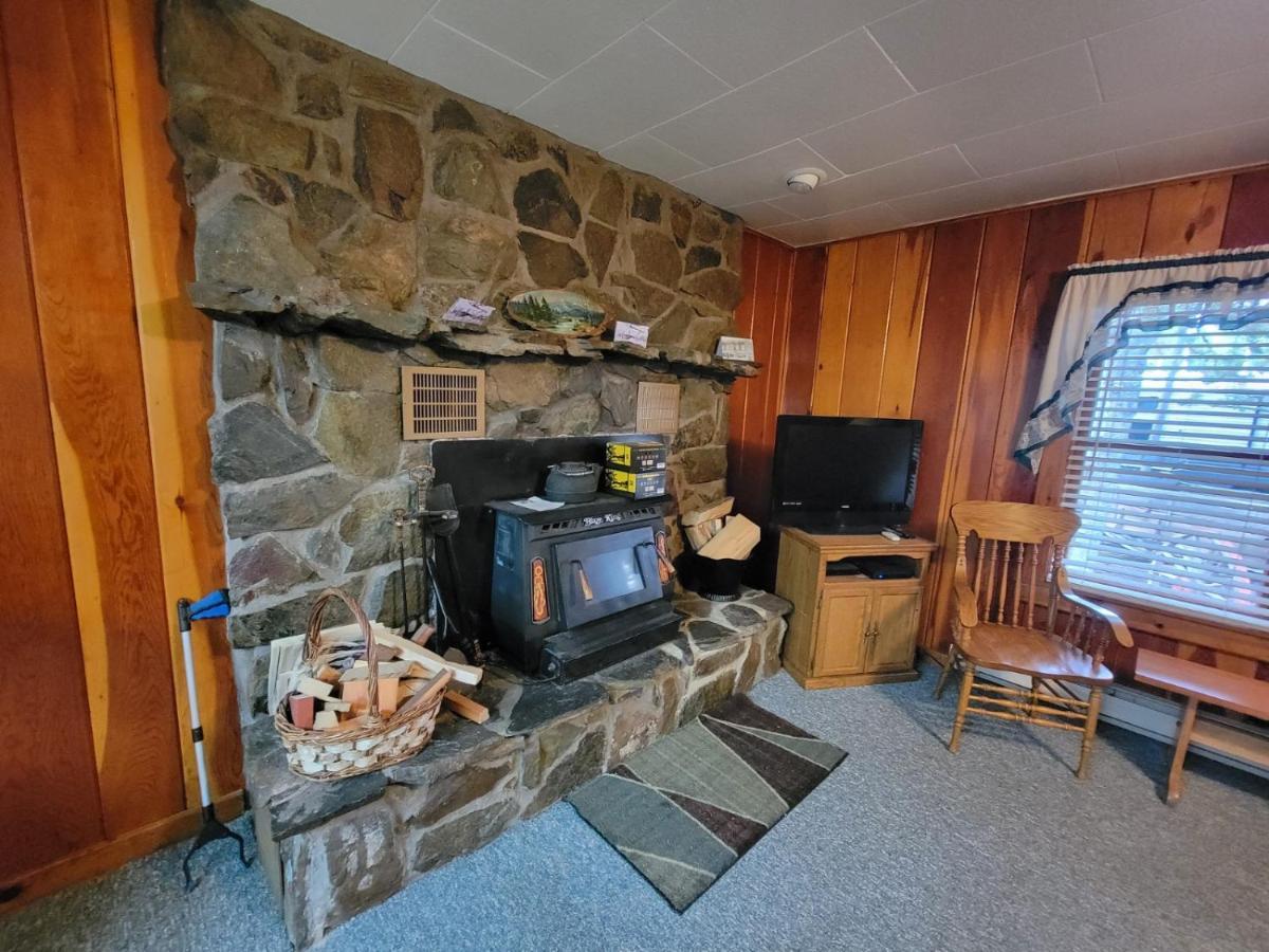 Wagon Wheel Hotel West Yellowstone Luaran gambar
