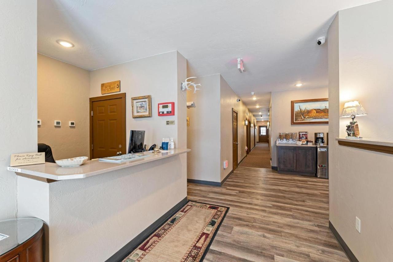 Wagon Wheel Hotel West Yellowstone Luaran gambar
