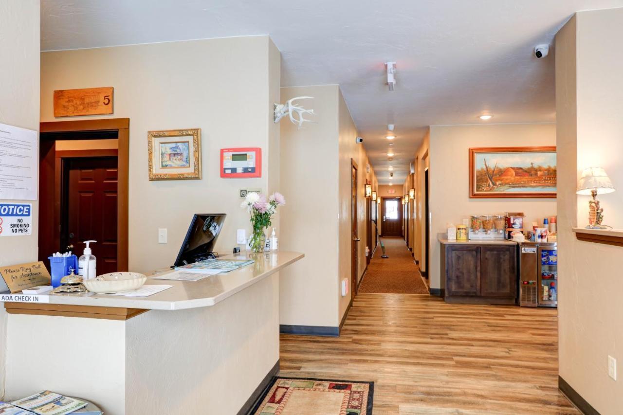 Wagon Wheel Hotel West Yellowstone Luaran gambar