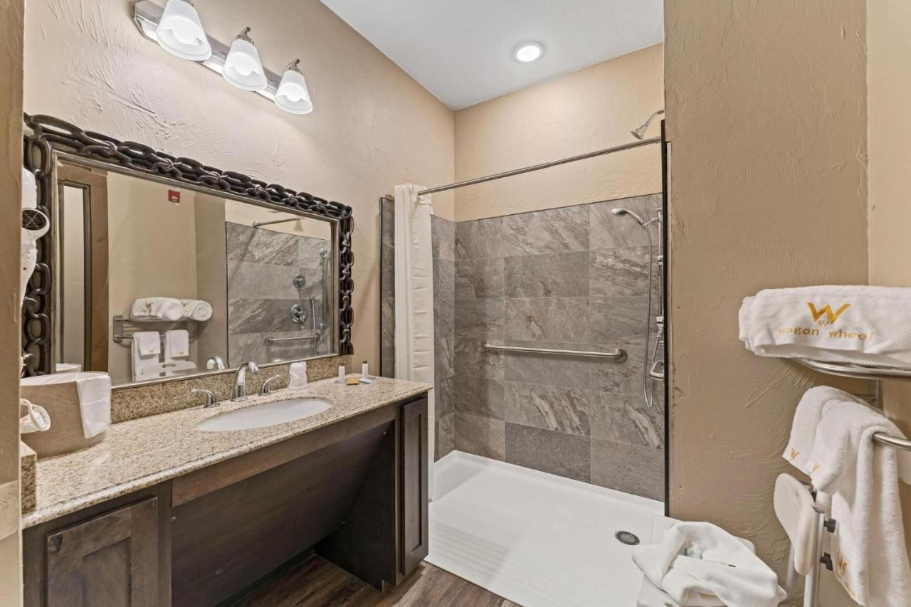 Wagon Wheel Hotel West Yellowstone Luaran gambar