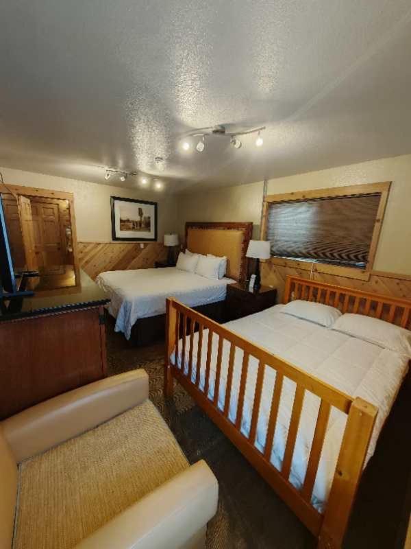 Wagon Wheel Hotel West Yellowstone Luaran gambar